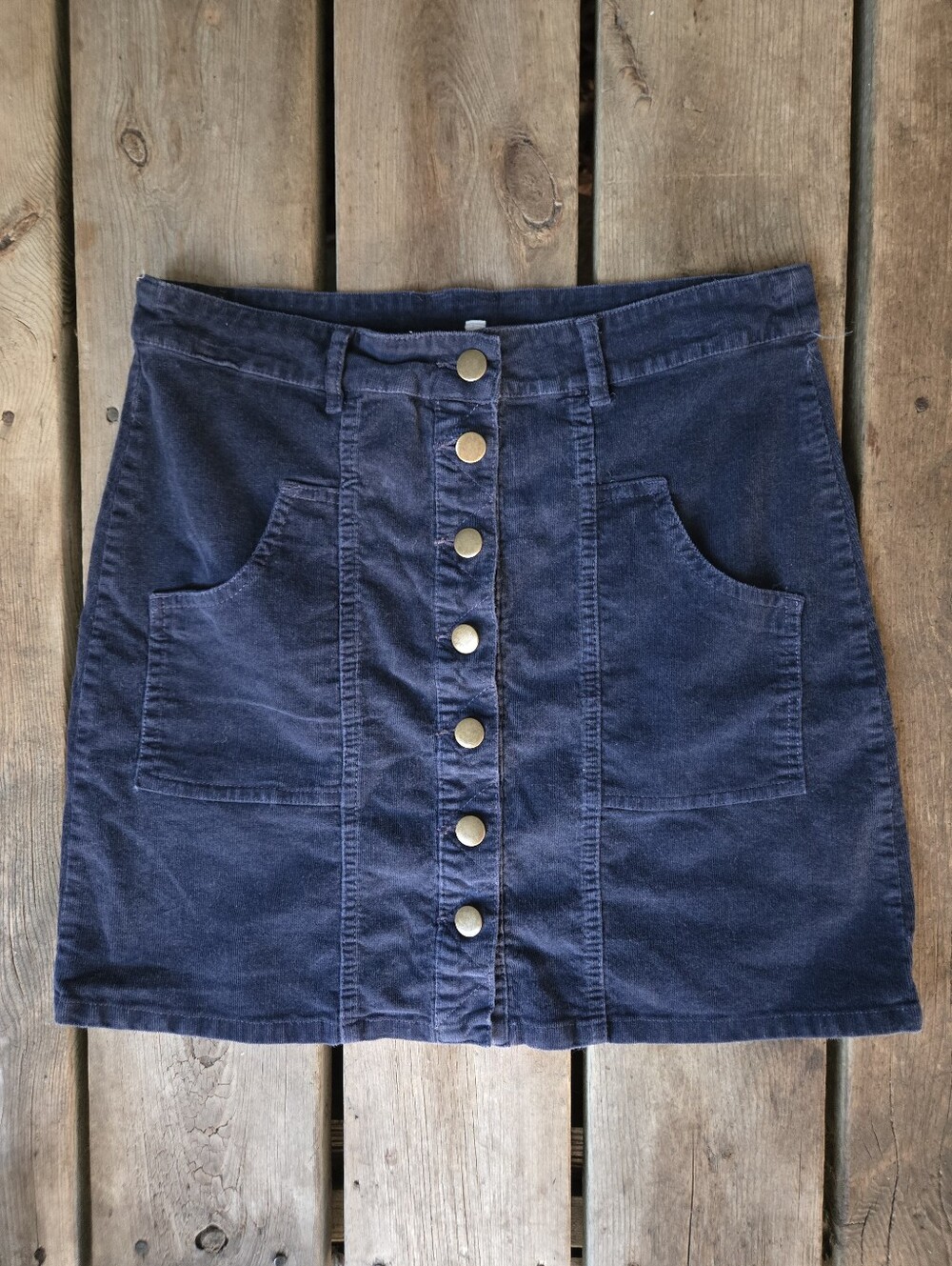 Altared State navy blue corduroy skirt with buttons sz large in great condition